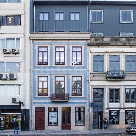 Stylish Studio W/ Ac & Balcony By Lovelystay Porto Exterior photo